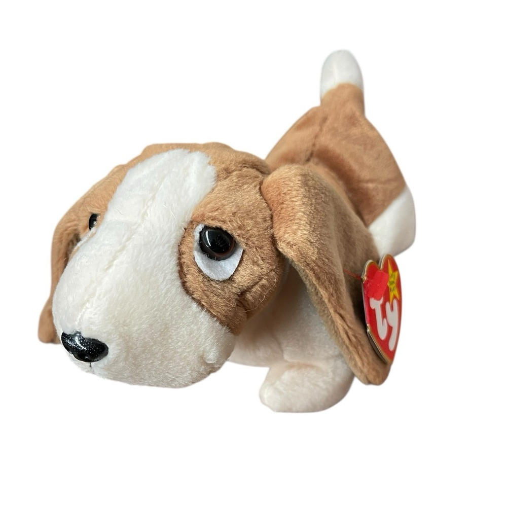 Ty Beanie Baby TRACKER the Basset Hound Dog Retired MWMTs